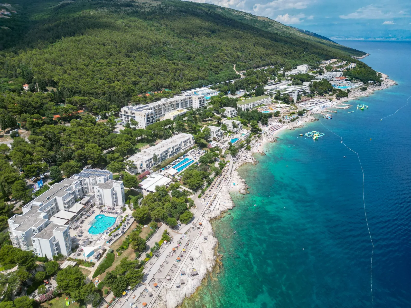 Resort fee cost breakdown at a hotel front desk