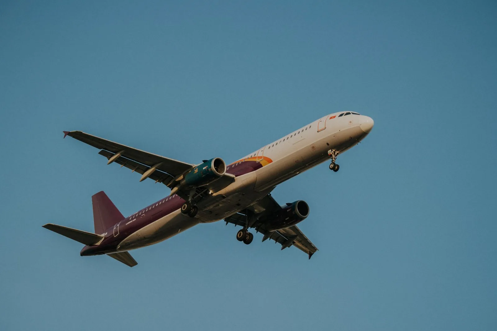 flight search engine tools showing fares
