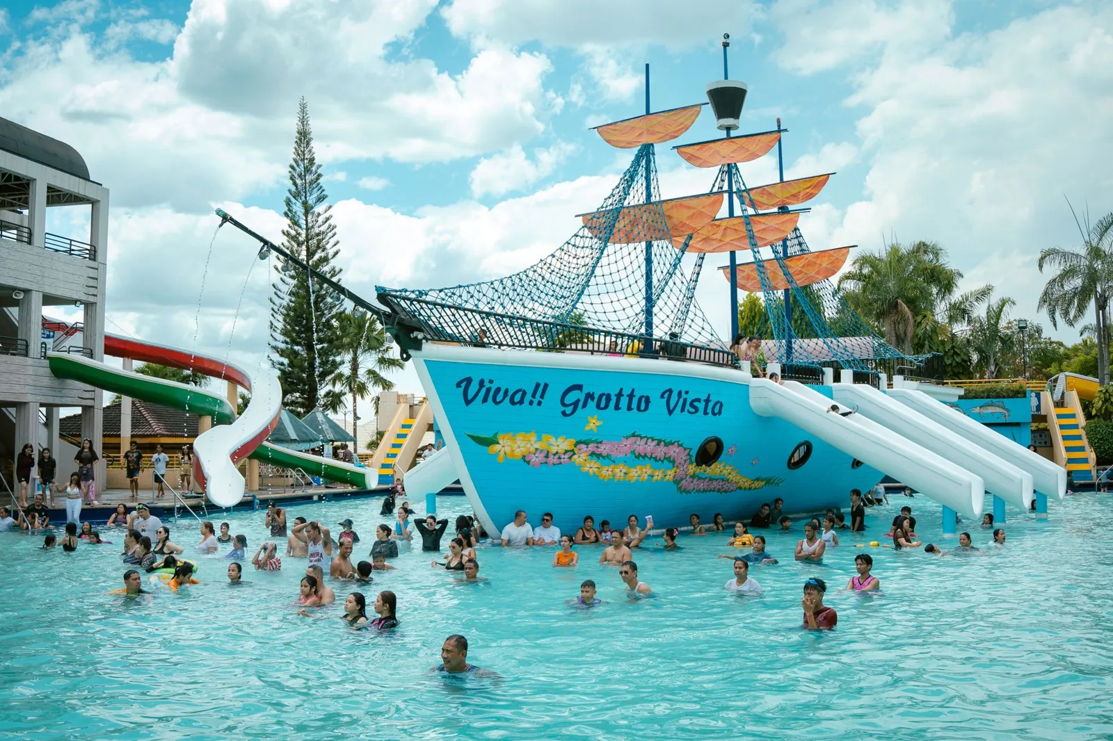 Family leisure time at a mid-range resort with included kids' activities